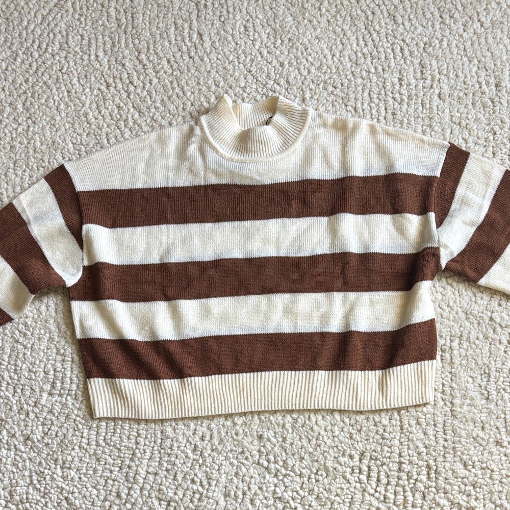 EUC H&M Brown and Cream Striped Sweater Size L